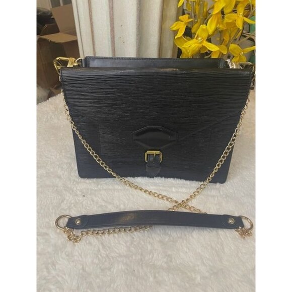 Preloved Louis Vuitton Black Epi Leather Sac Biface Crossbody – Timeless Eleganc - Picture 1 of 8